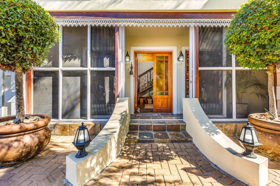 4 Bedroom Property for Sale in Bergsig Western Cape